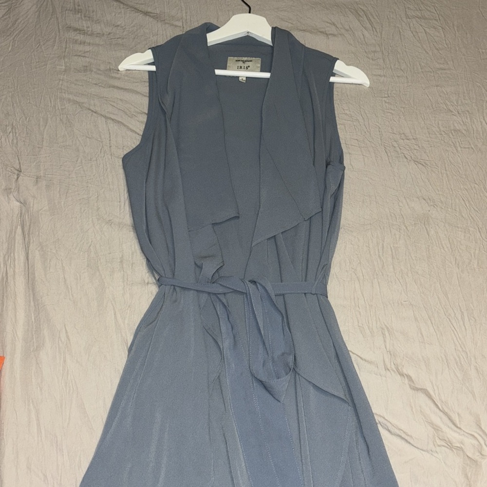 Long sleeveless Wrap vest